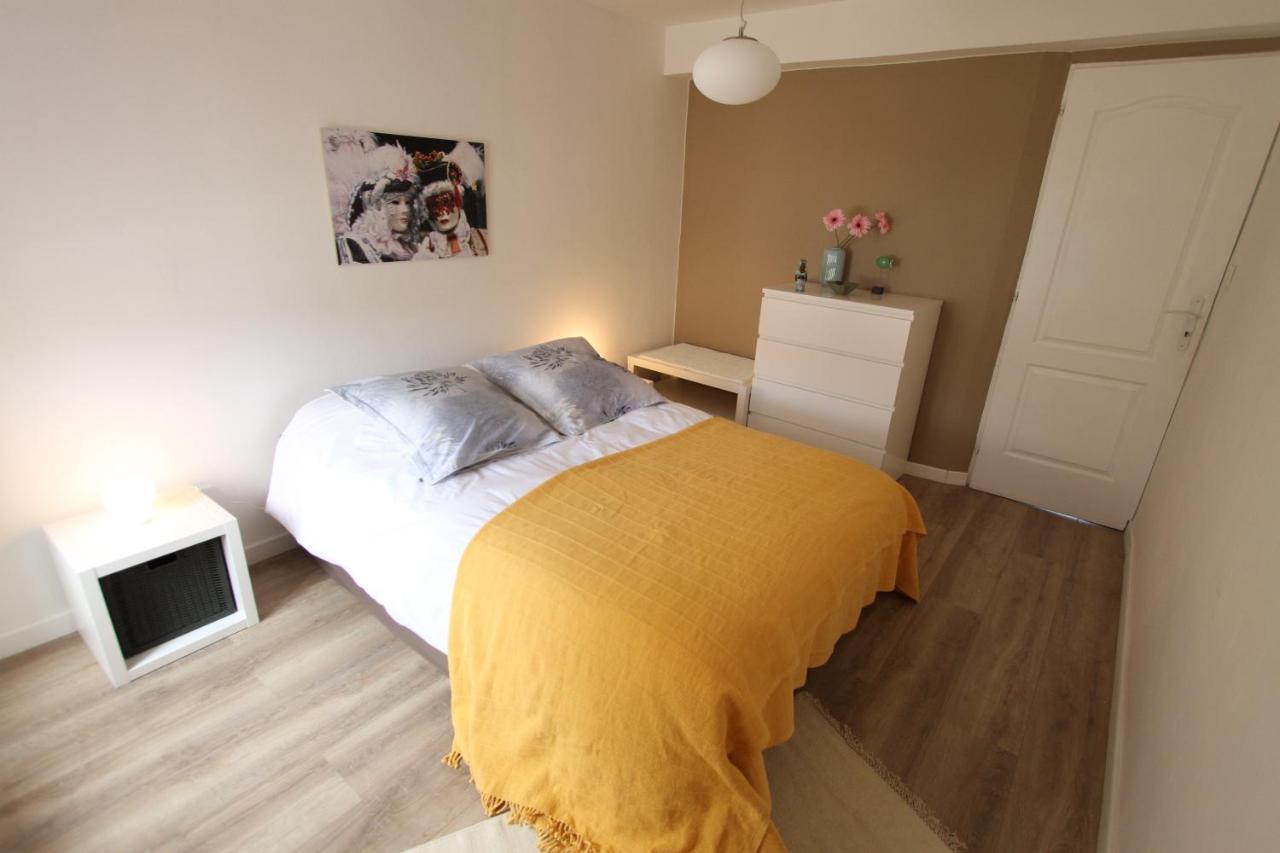 Maison Avec Piscine Et Jardin- 4 Chambres 8 Pers กูแอส์ ภายนอก รูปภาพ