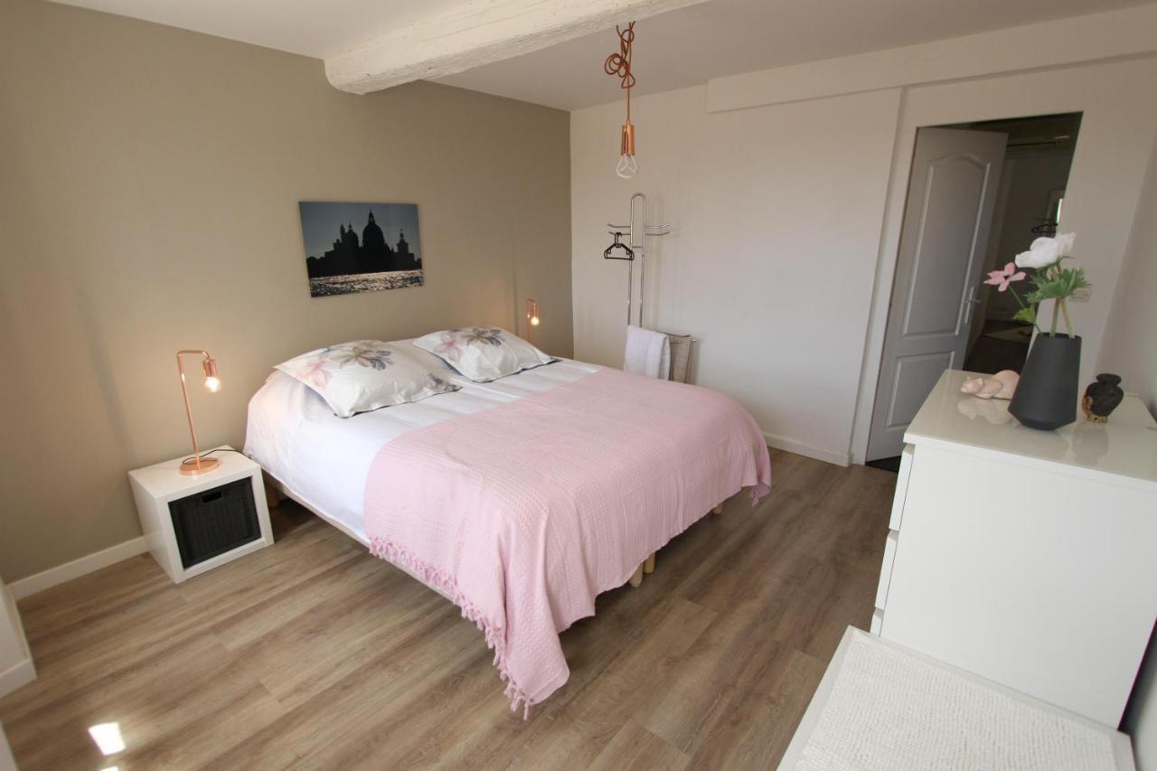 Maison Avec Piscine Et Jardin- 4 Chambres 8 Pers กูแอส์ ภายนอก รูปภาพ