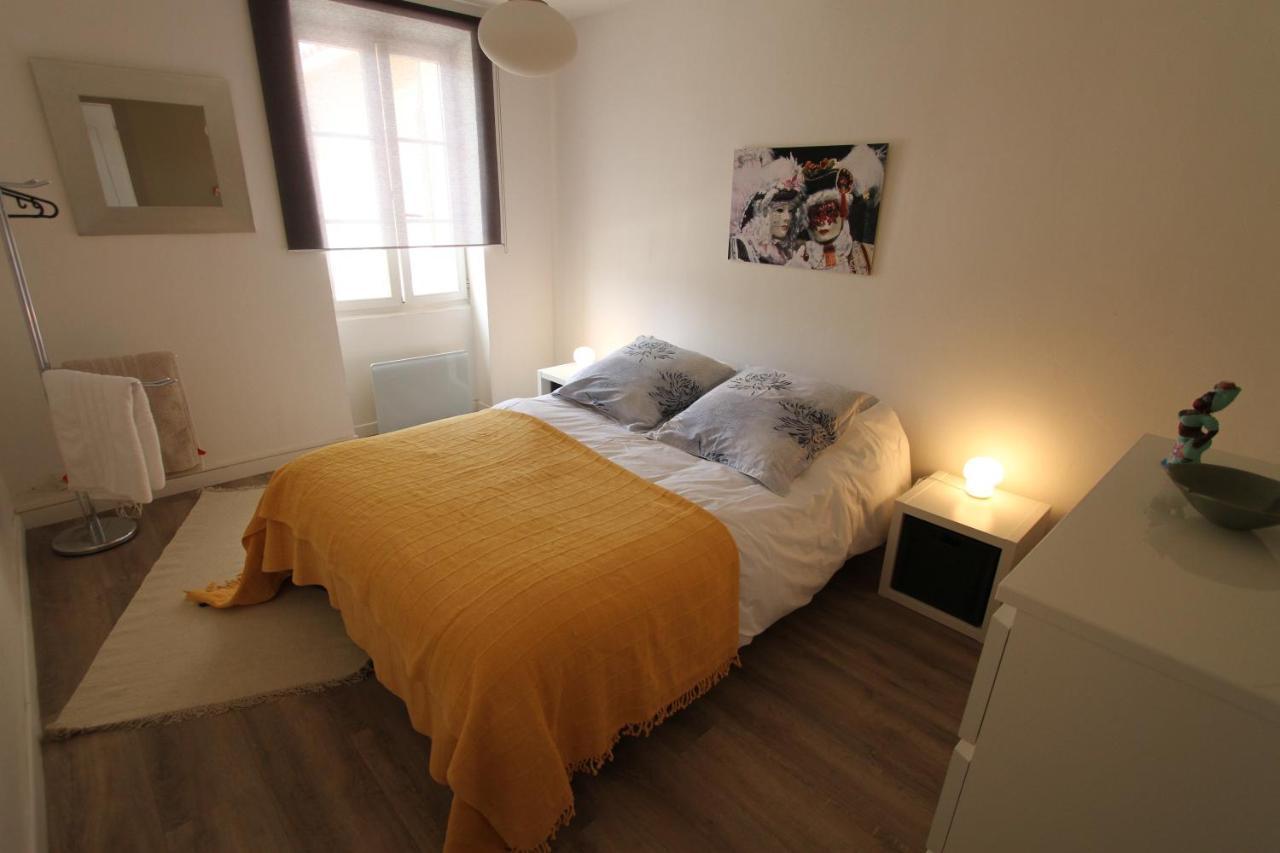 Maison Avec Piscine Et Jardin- 4 Chambres 8 Pers กูแอส์ ภายนอก รูปภาพ